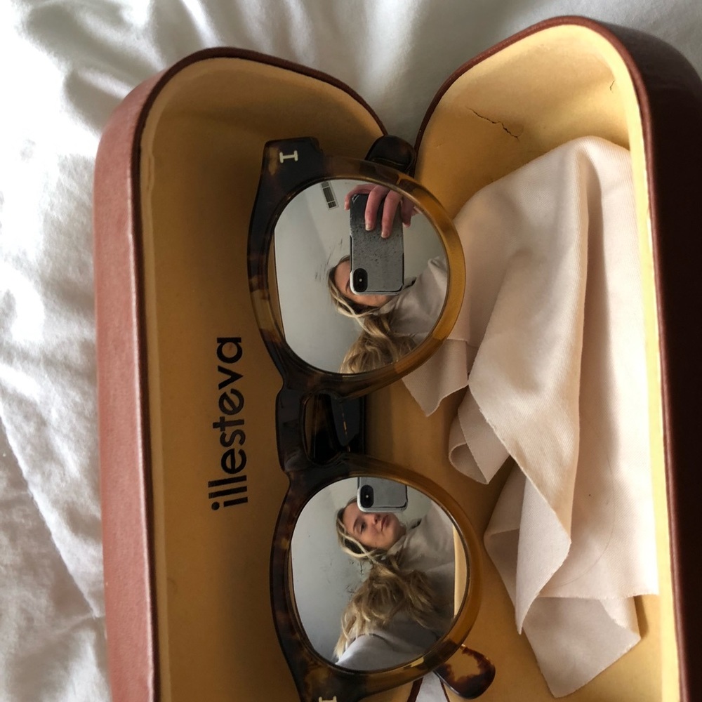 ILLESTEVA SUNGLASSES reflective sunglasses